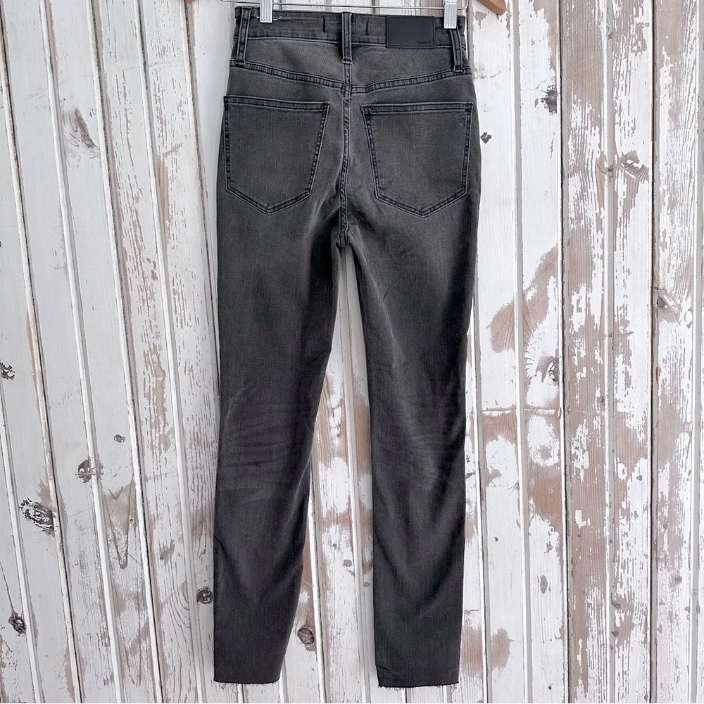 Madewell Curvy High-Rise Skinny Jeans | Dark Gray Faded Black | Size 24
